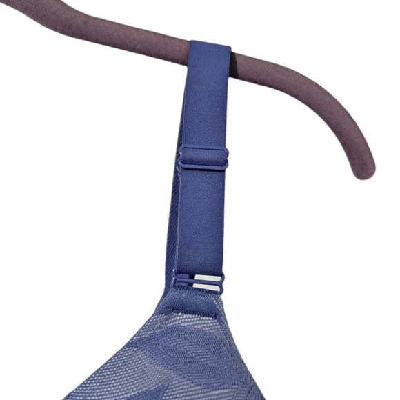 Lane Bryant Invisible Lace Backsmoother Boost Plunge Bra - Picture 4 of 10